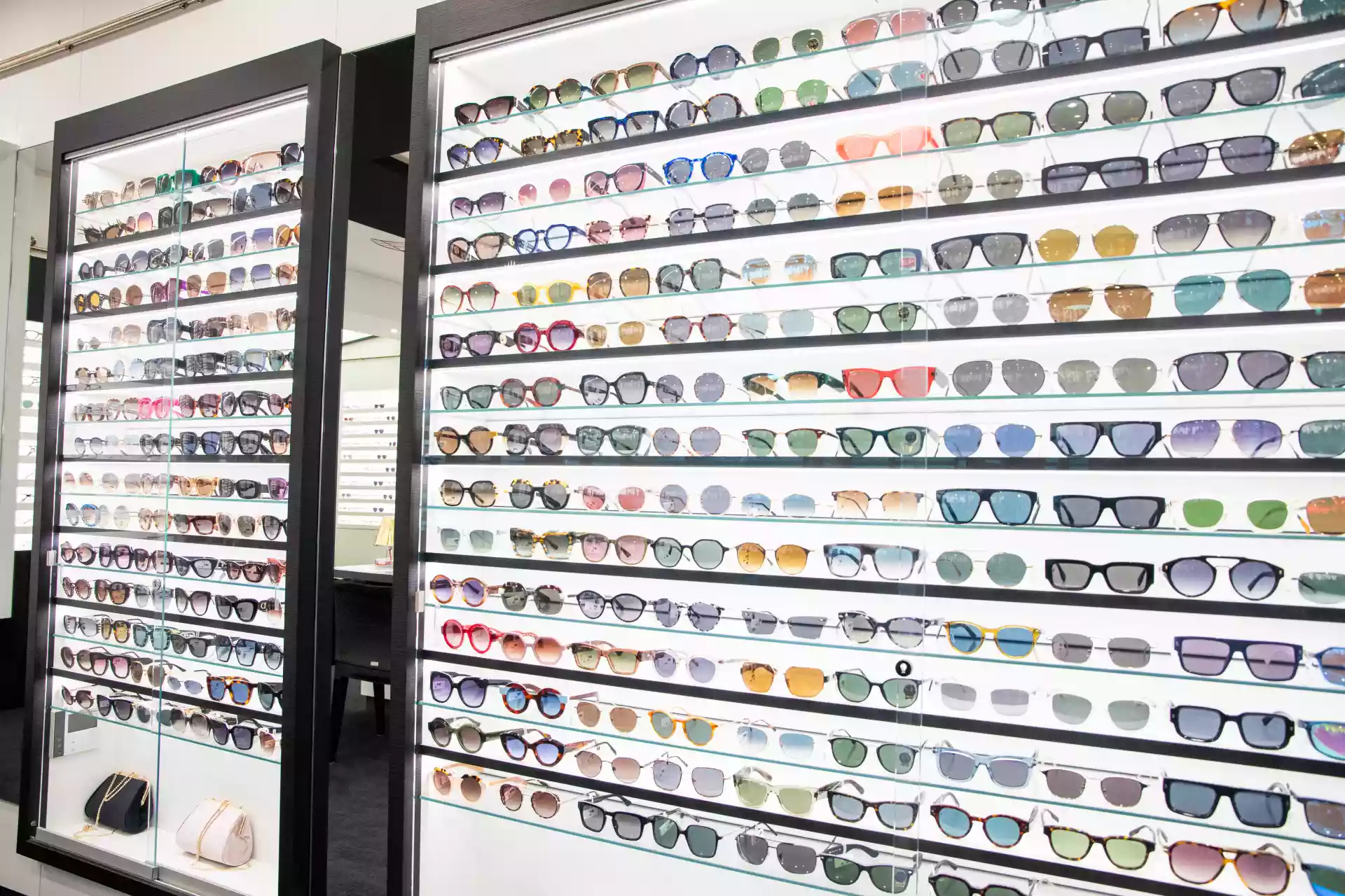 Une photo d'une partie des produits de lunette